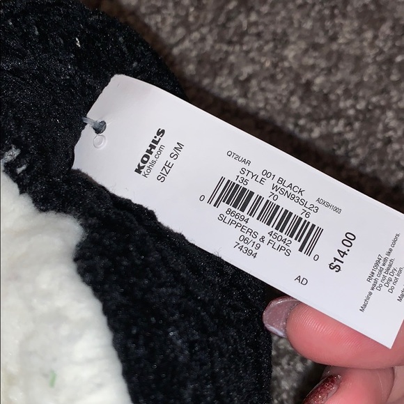 Fuzzy Slippers - Picture 4 of 4